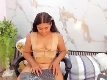 melani yumy