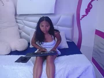 mia phalmer1
